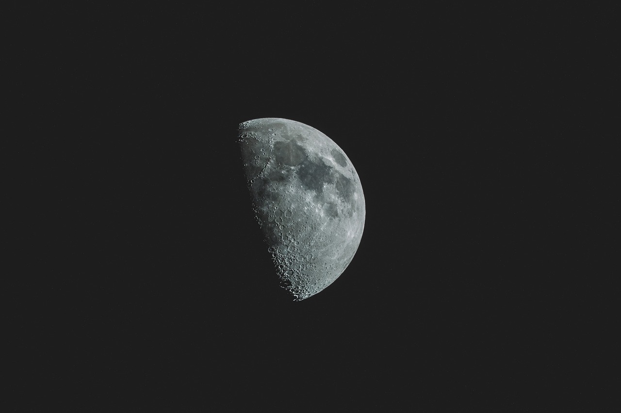 half moon, craters, dark-1866821.jpg